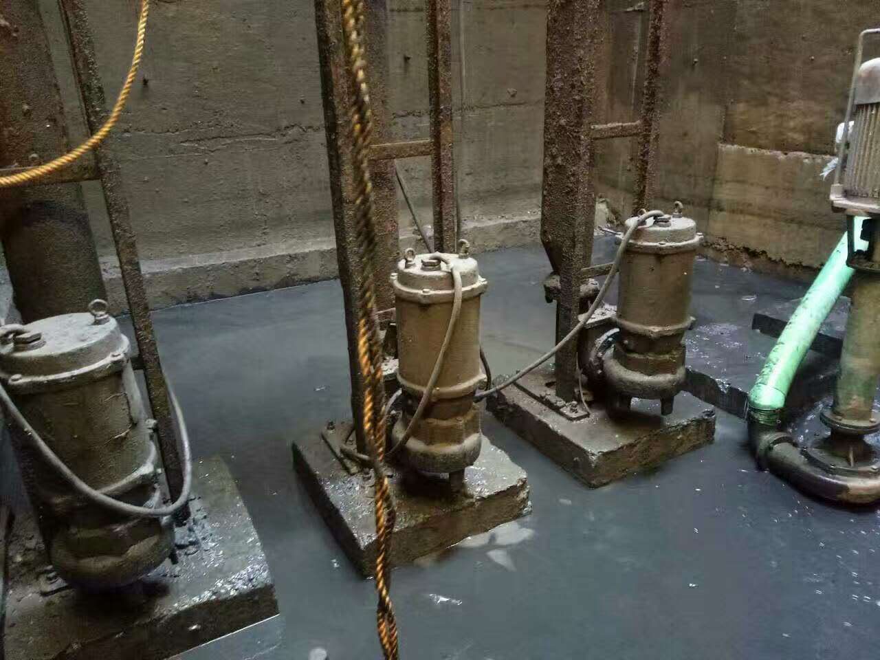 礼县污水池清理